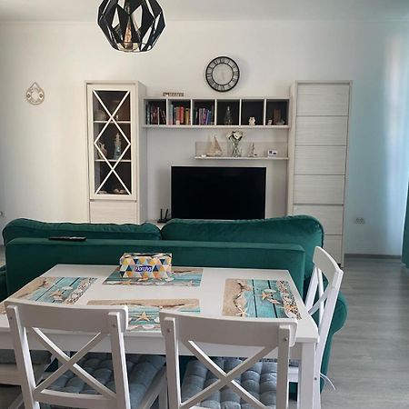 Emi Apartment Mamaia Năvodari Exterior foto